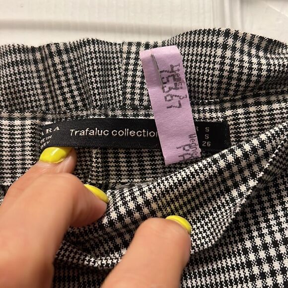 Gray Black White Trouser Pants - Belted - Zara - Worn Once - Size Small - Picture 4 of 6